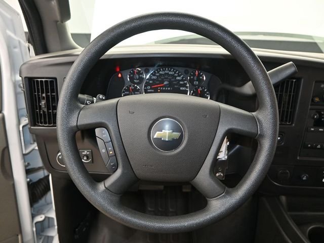 2024 Chevrolet Express Cargo Work Van - Photo 6