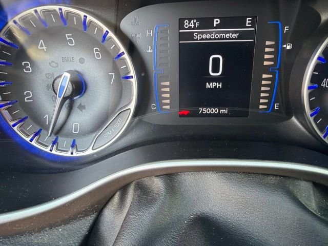Used 2019 Silver Chrysler Touring Plus image 8