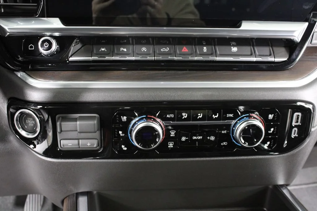 2026 GMC Sierra 1500 SLT - Photo 29