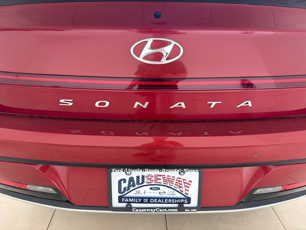 Used 2023 Red Hyundai Limited image 36
