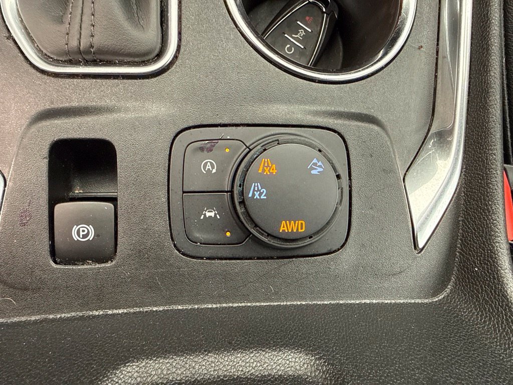 Used 2023 Gray Chevrolet LT Leather image 34