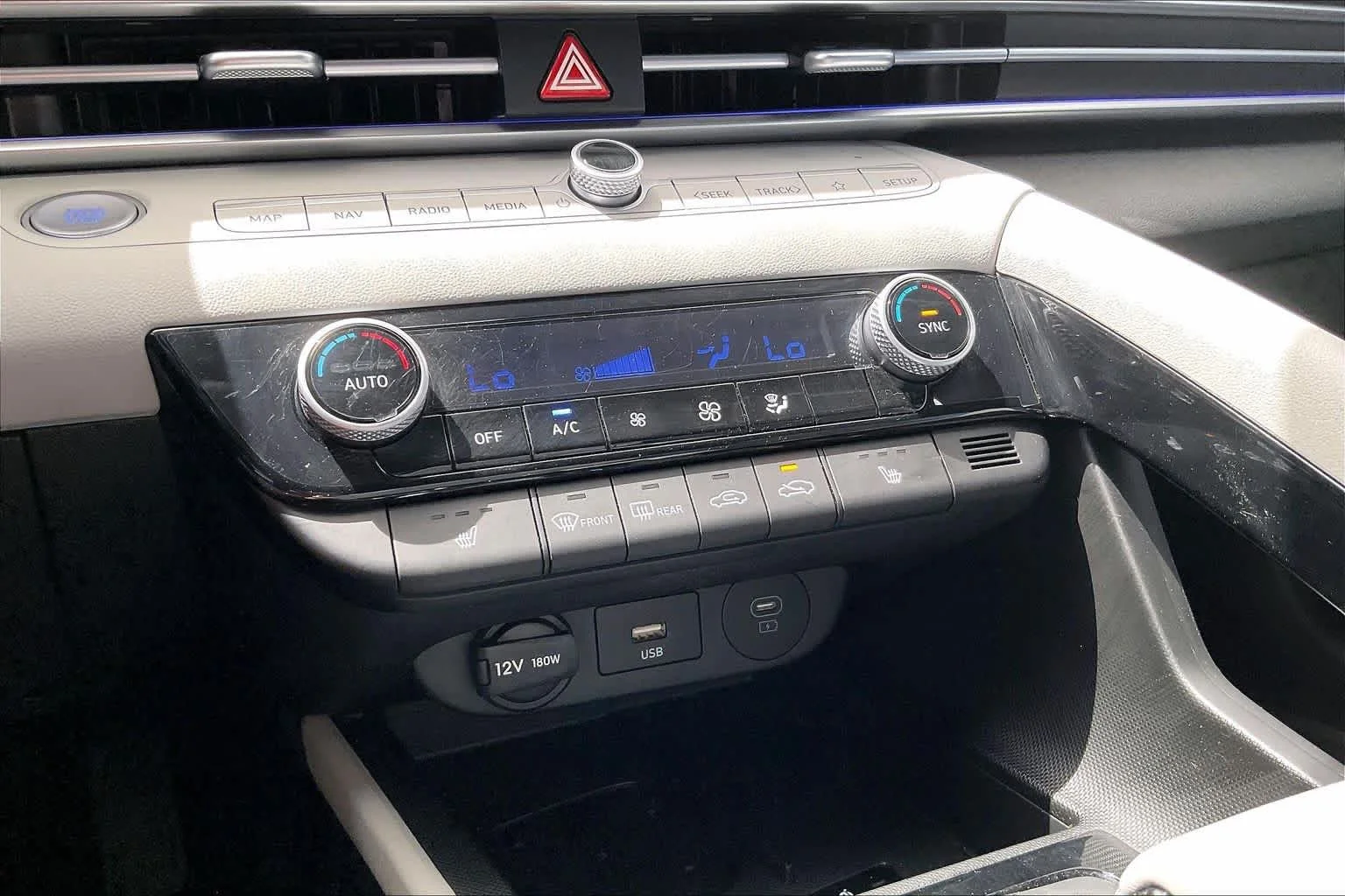 Used 2025 Ecotronic Gray Hyundai Limited image 32