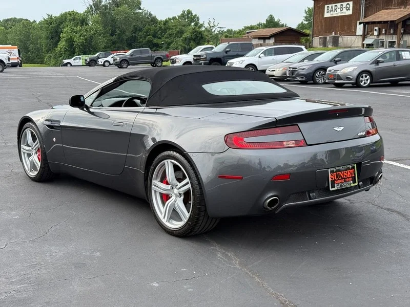 Used 2008 Silver Aston Martin Base image 8