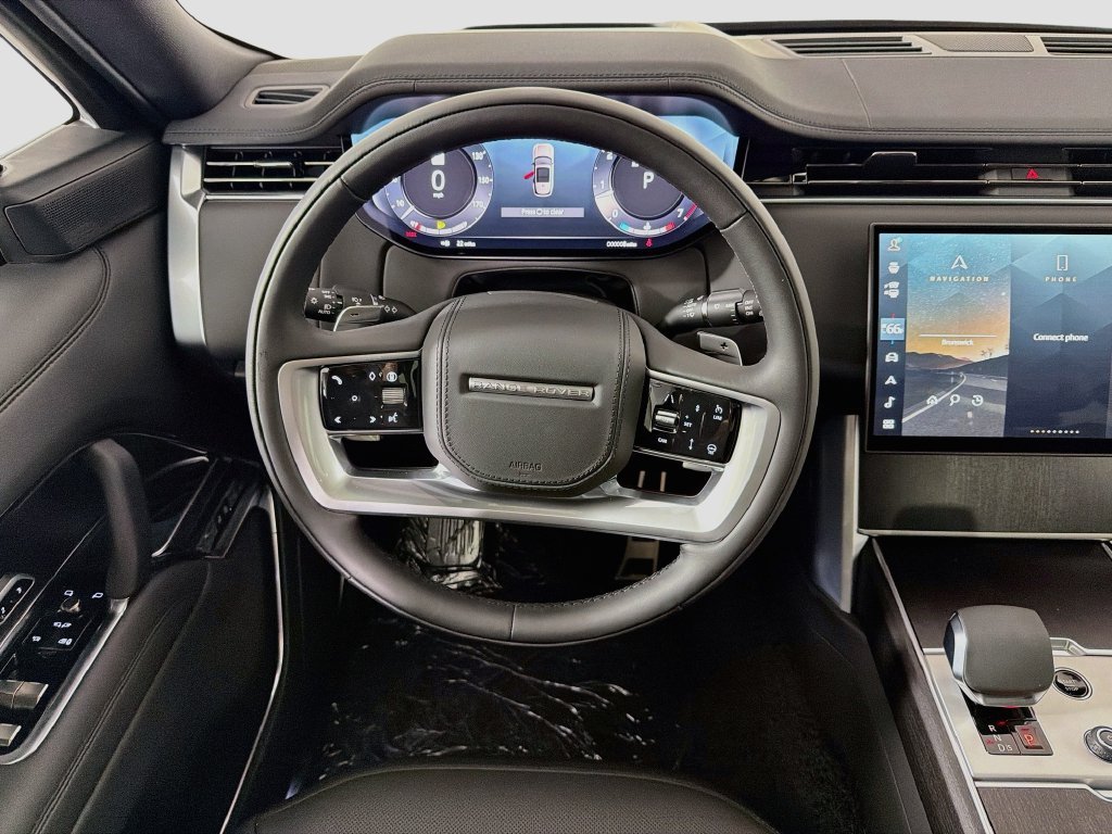 New 2027 Santorini Black Land Rover SE image 24