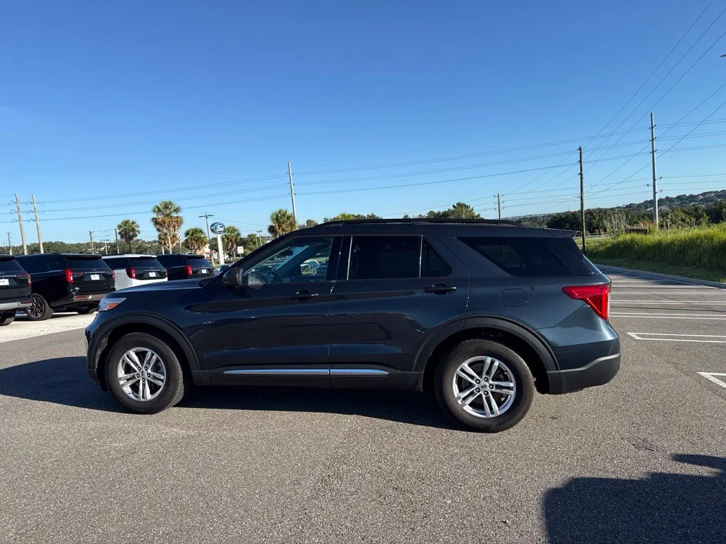 Used 2023 Blue Ford XLT image 4