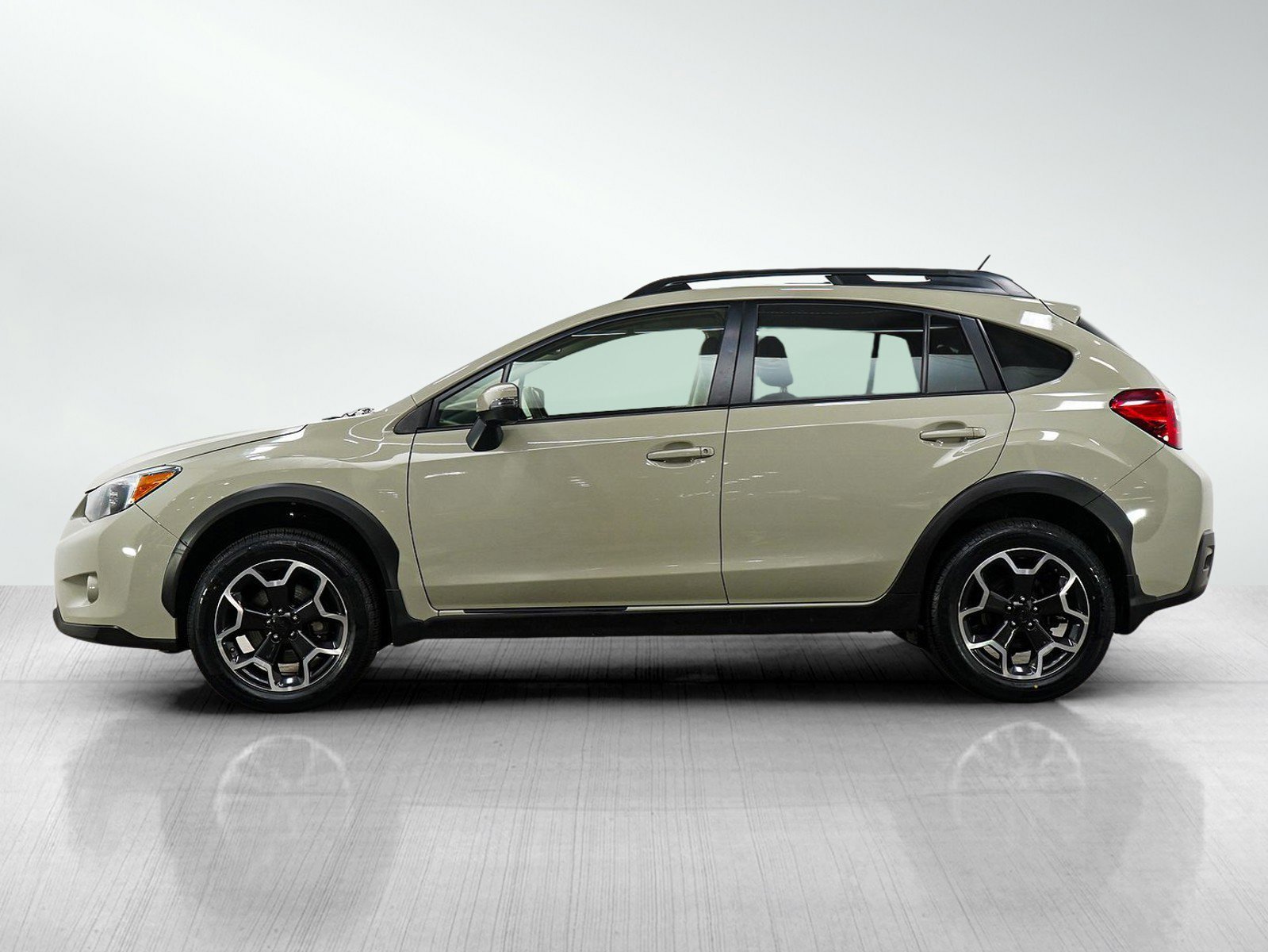 Used 2015 Subaru XV Crosstrek Limited with VIN JF2GPAMCXF8263032 for sale in South Saint Paul, Minnesota