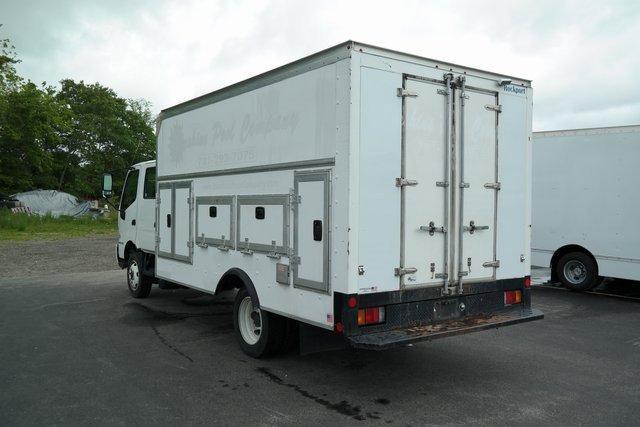 Used 2018  Hino  image 6