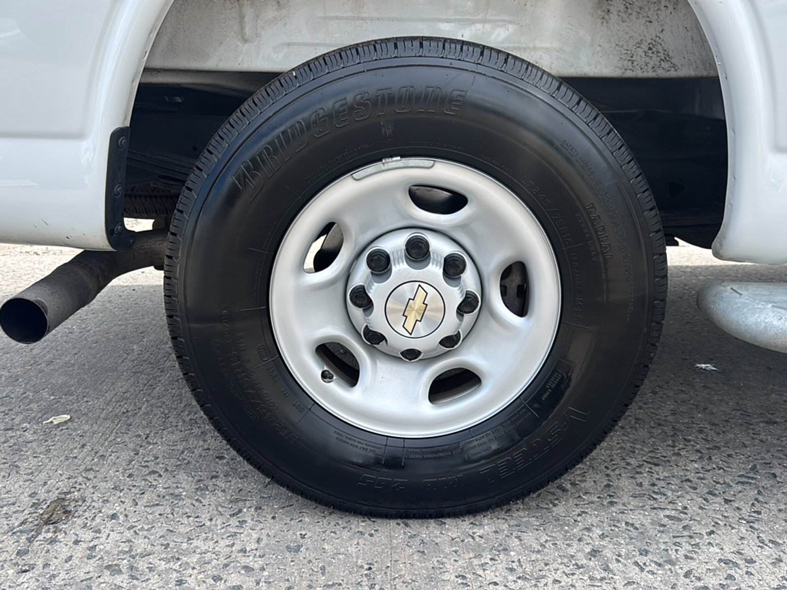 2025 Chevrolet Express Cargo Work Van - Photo 41