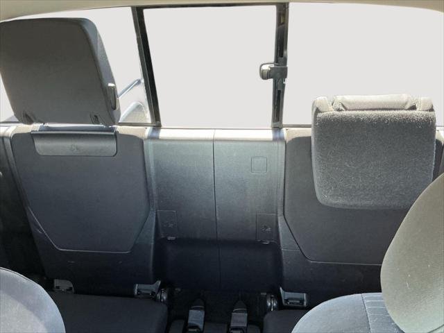 Certified Used 2016 MAGNETIC GRAY MET. Toyota  image 6