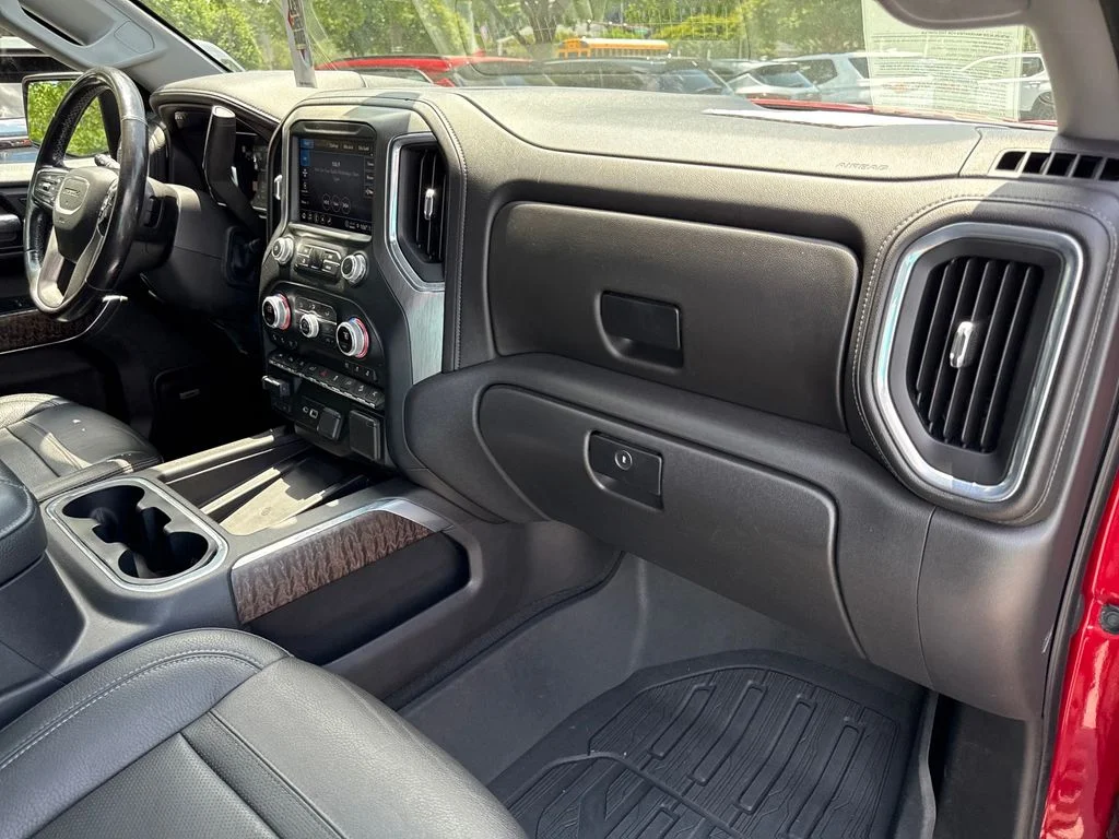 Used 2021 Red GMC Denali image 31
