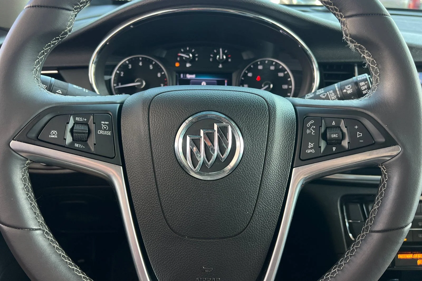 Used 2021 (Includes (MDP) Anthracite lower exterior accent color, Paint code W598F.) Buick Preferred image 30
