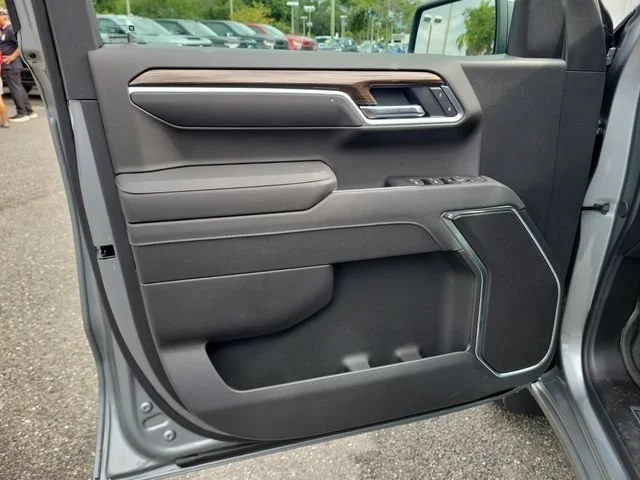New 2026 Sterling Gray Metallic Chevrolet LT image 19