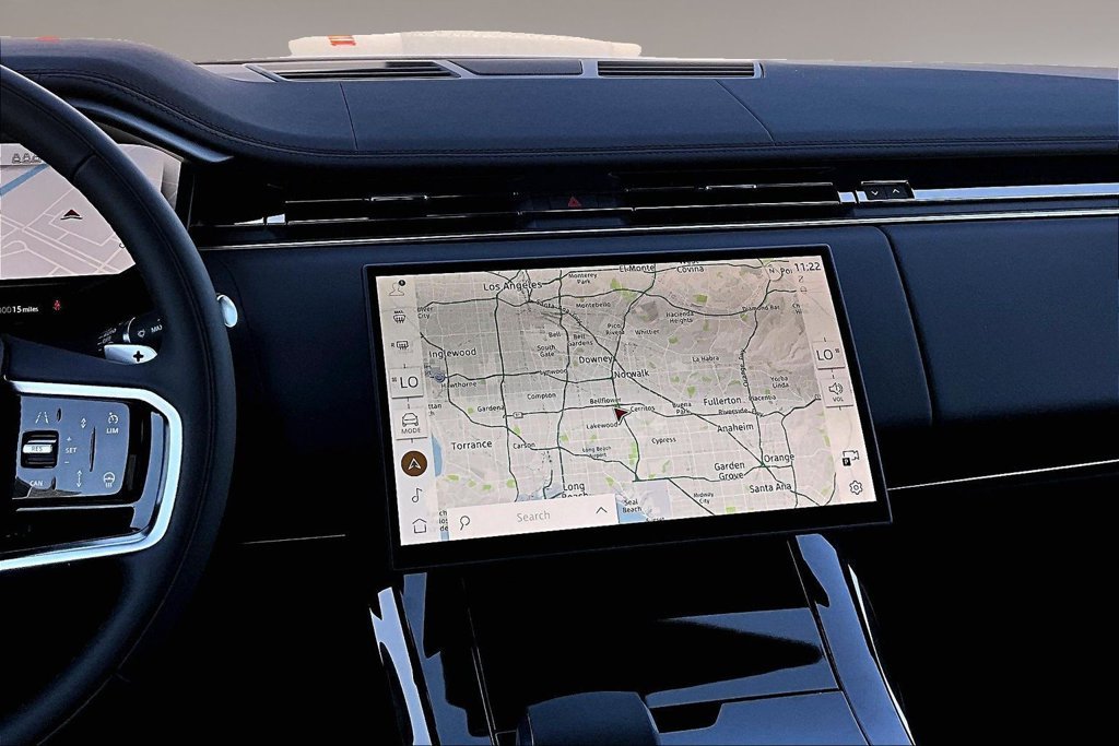 New 2027 SANTORINI BLACK Land Rover SE image 6