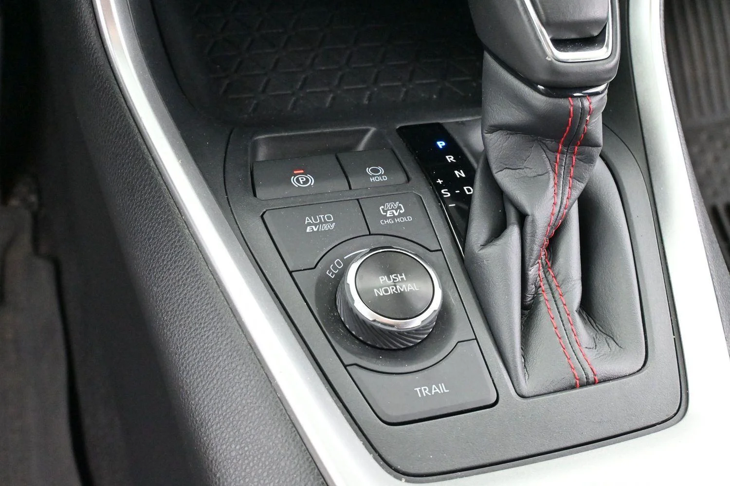 Used 2024 Ice Cap Toyota SE image 19