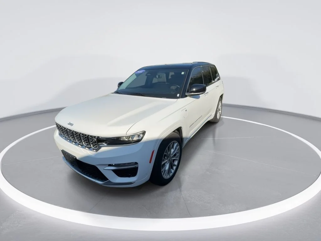 Used 2022 White Jeep Summit 4xe image 4