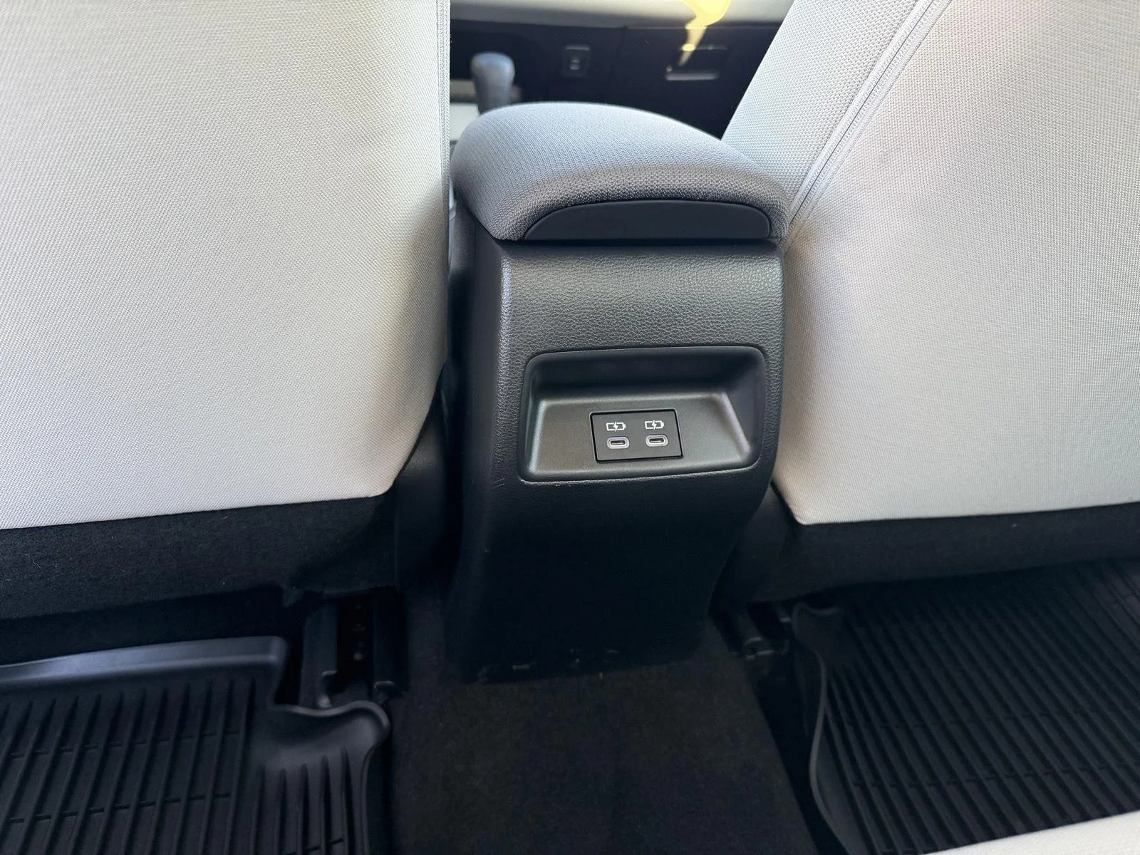 Used 2024 Wind Chill Pearl Toyota Hybrid LE image 9