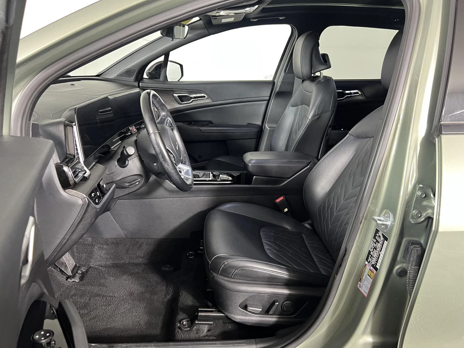Used 2023 Jungle Green Kia X-Line image 16