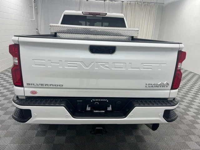 Used 2024 Beige Chevrolet High Country image 7