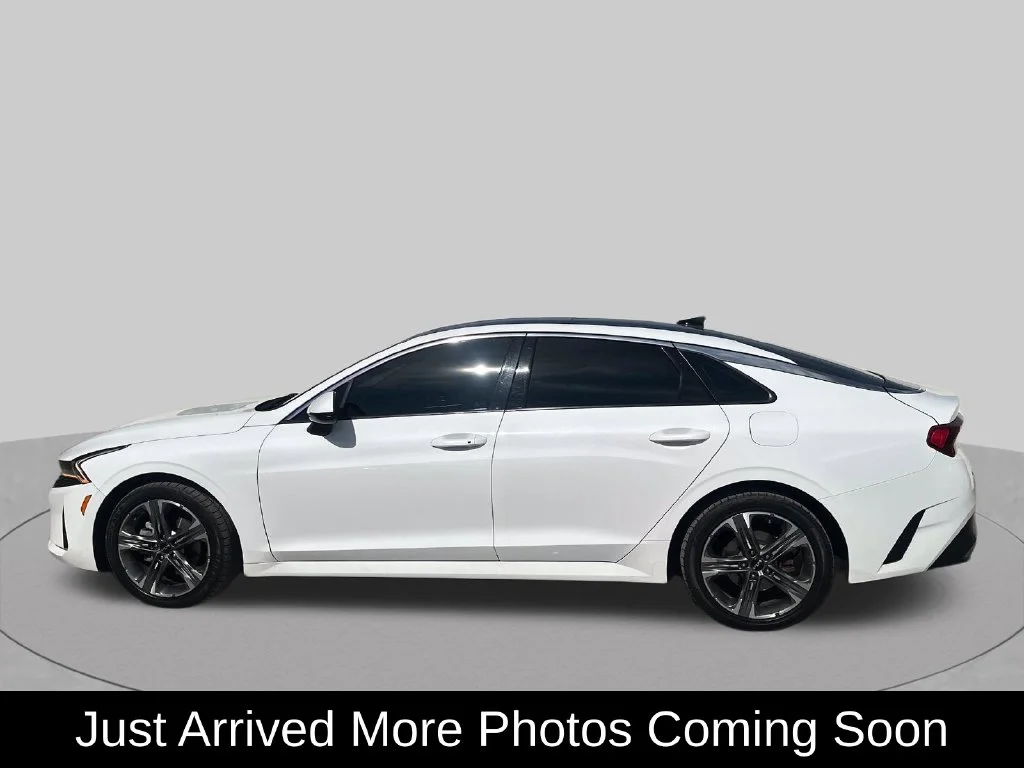 Used 2024 White Kia EX image 2
