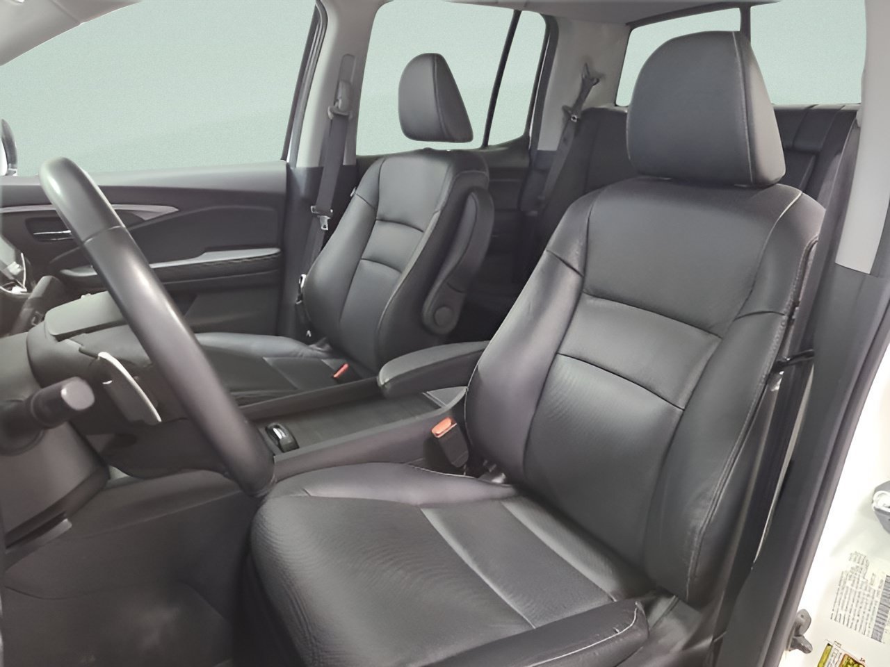 Certified Used 2023 Platinum White Pearl Honda AWD RTL image 19
