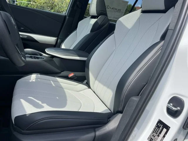 New 2026 Wind Chill Pearl Lexus F SPORT HANDLING AWD image 26