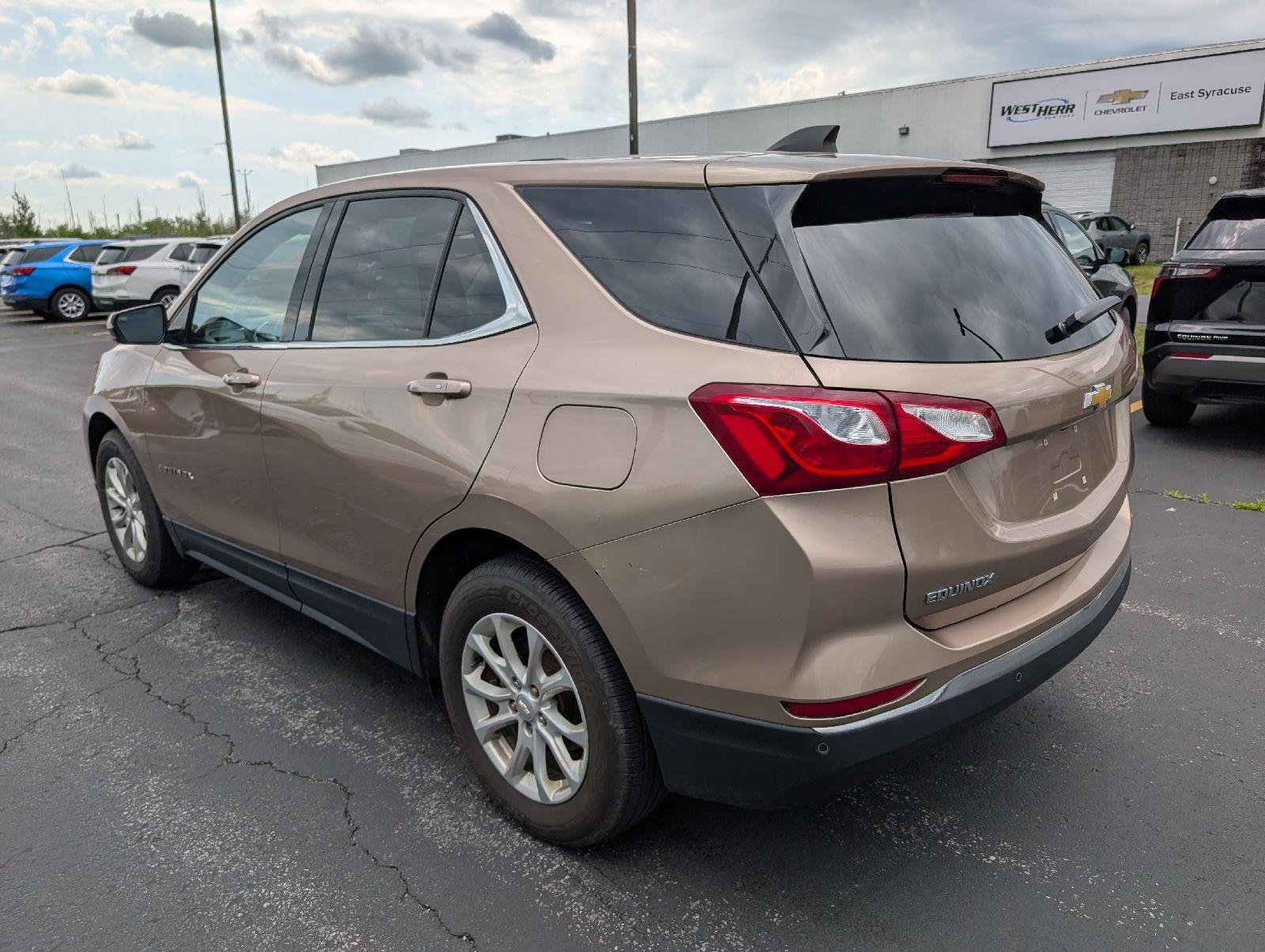 Used 2018 Sandy Ridge Metallic Chevrolet LT image 5
