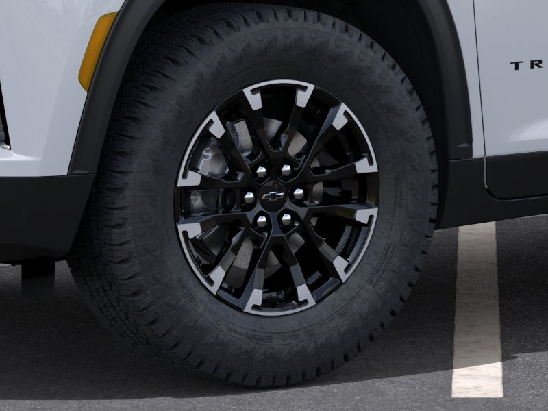 New 2026 Polar White Tricoat Chevrolet Z71 image 9