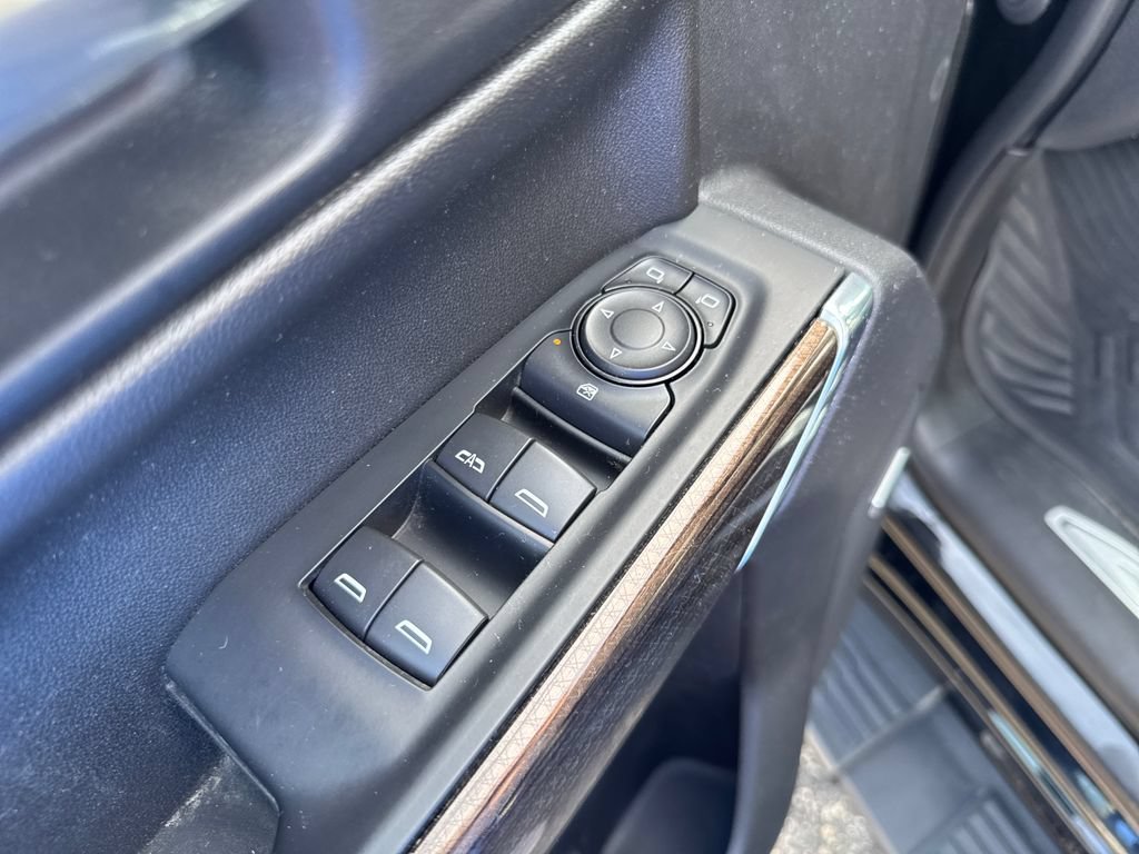 Used 2021 BLACK Chevrolet LT Trail Boss image 11