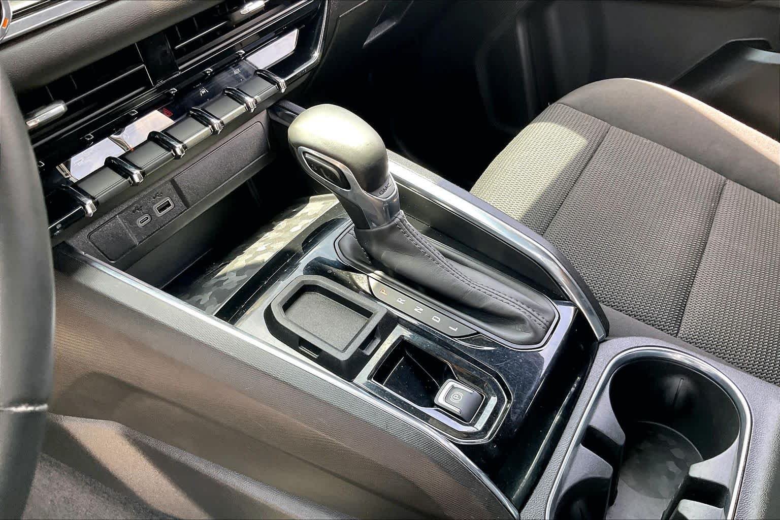 Used 2024 Sterling Metallic GMC Elevation image 16