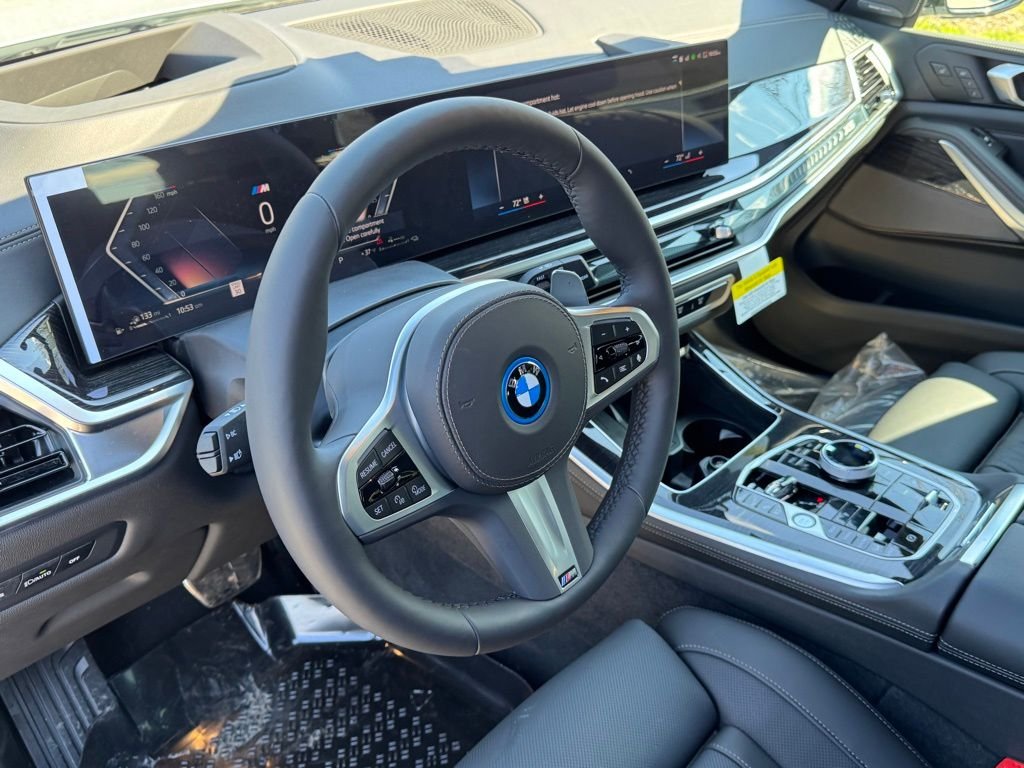 Used 2026 Gray BMW xDrive50e image 15