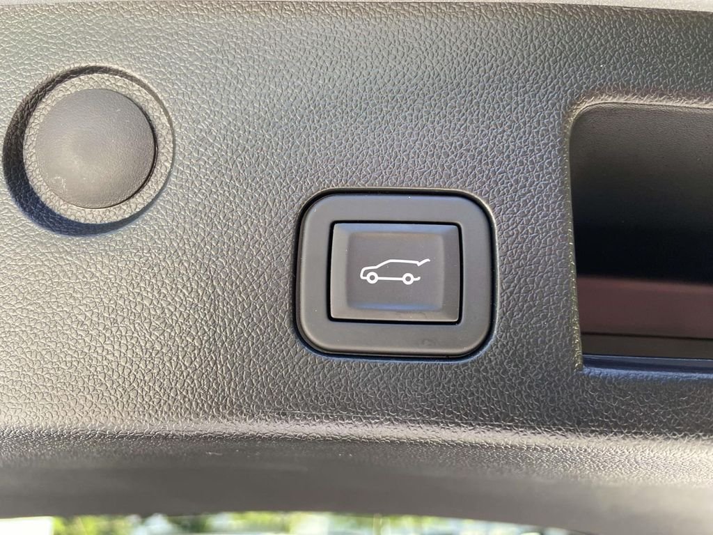 Used 2025 Gray Chevrolet RS image 11