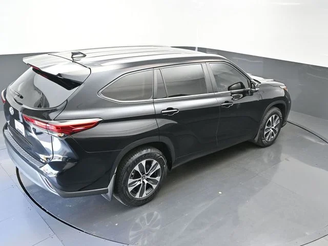 Used 2023 Black Toyota XLE image 45