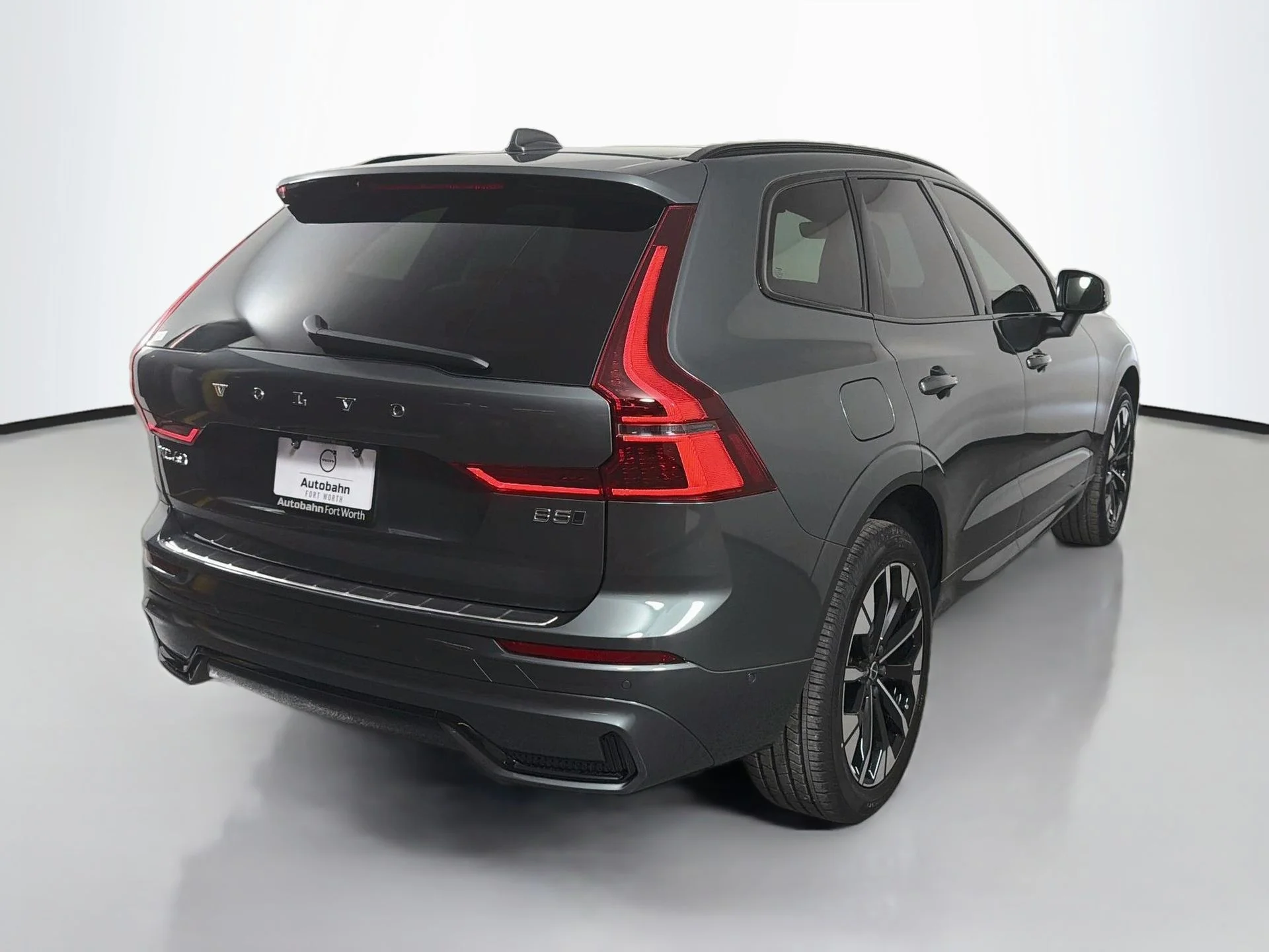 New 2027 Forest Lake Volvo Plus image 5