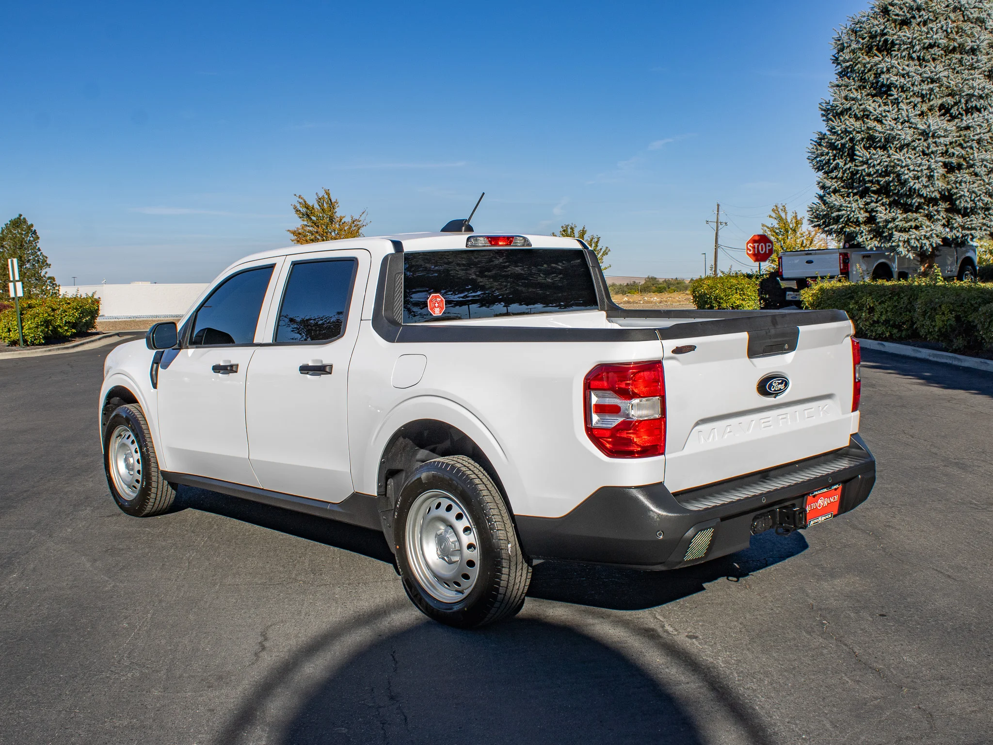 Used 2026 Oxford White Ford XL image 6
