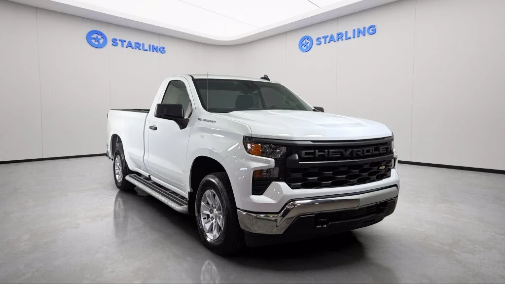 Used 2025 Summit White Chevrolet WT image 16