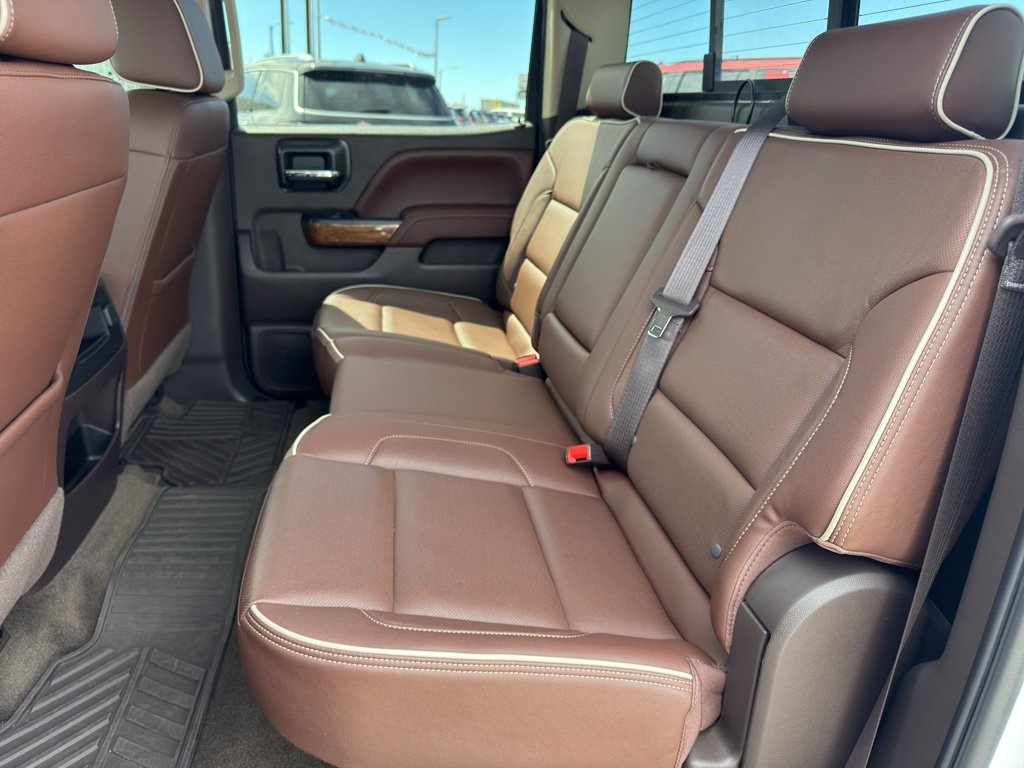 Used 2017 Iridescent Pearl Tricoat Chevrolet High Country image 14