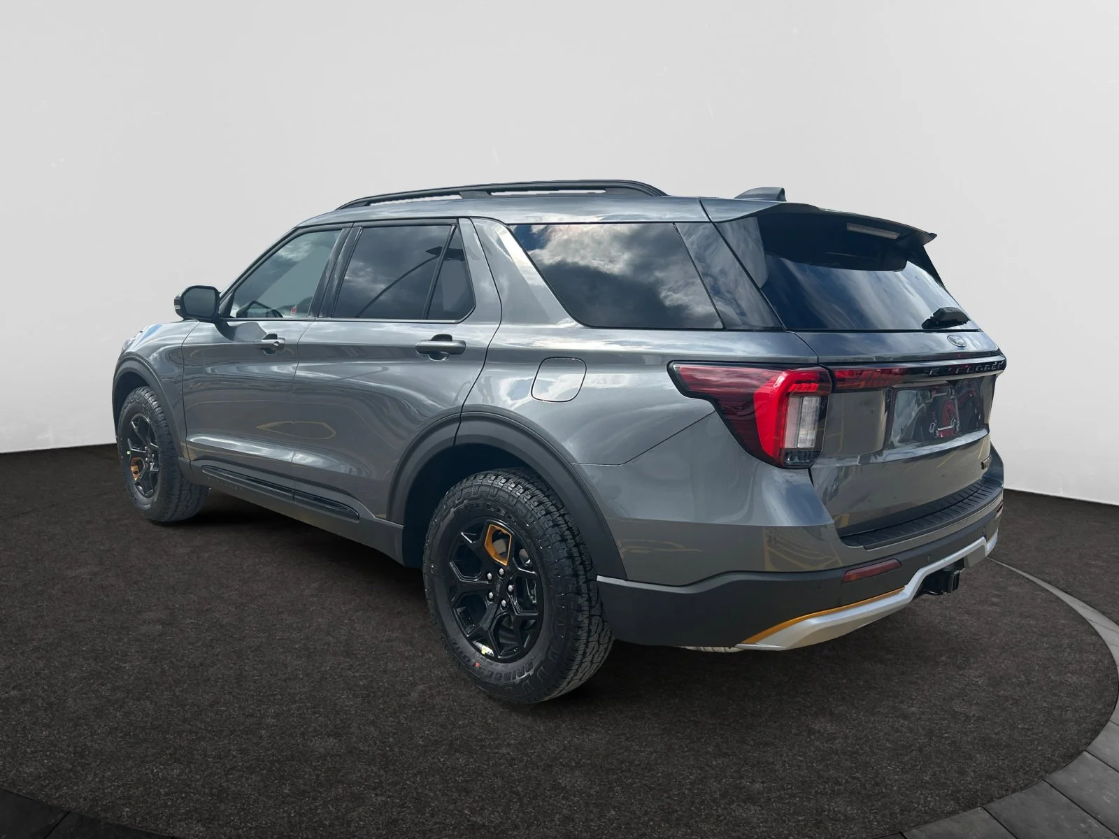 New 2026 Carbonized Grey Metallic Ford Tremor image 3