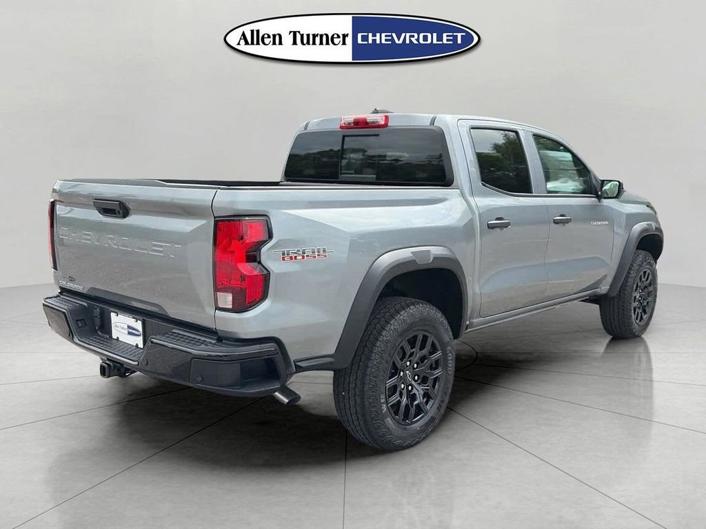 2026 Chevrolet Colorado Trail Boss - Photo 4