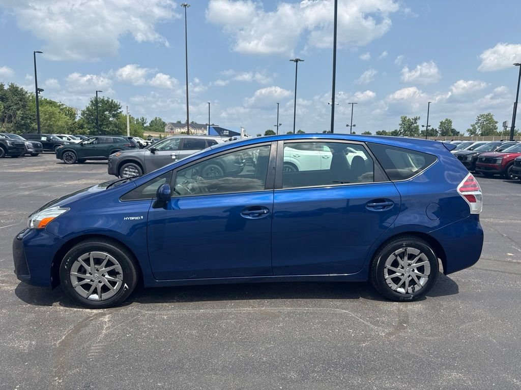 Used 2015 Blue Toyota Five image 6