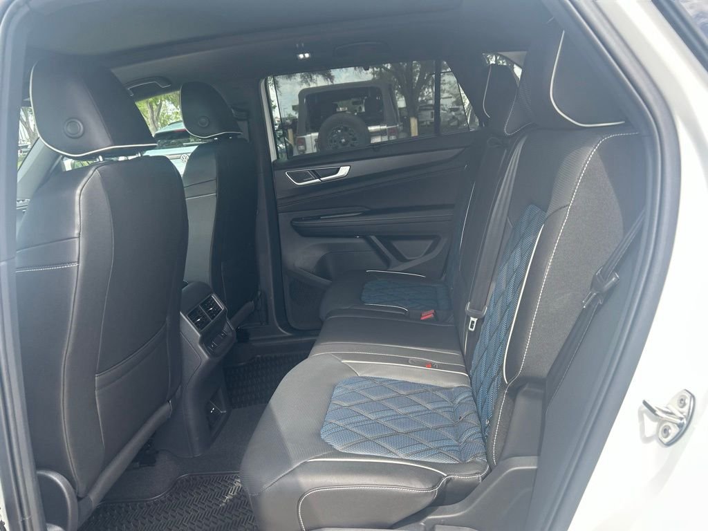 New 2026 White/off-white Volkswagen 2.0T SEL Premium R-Line image 50