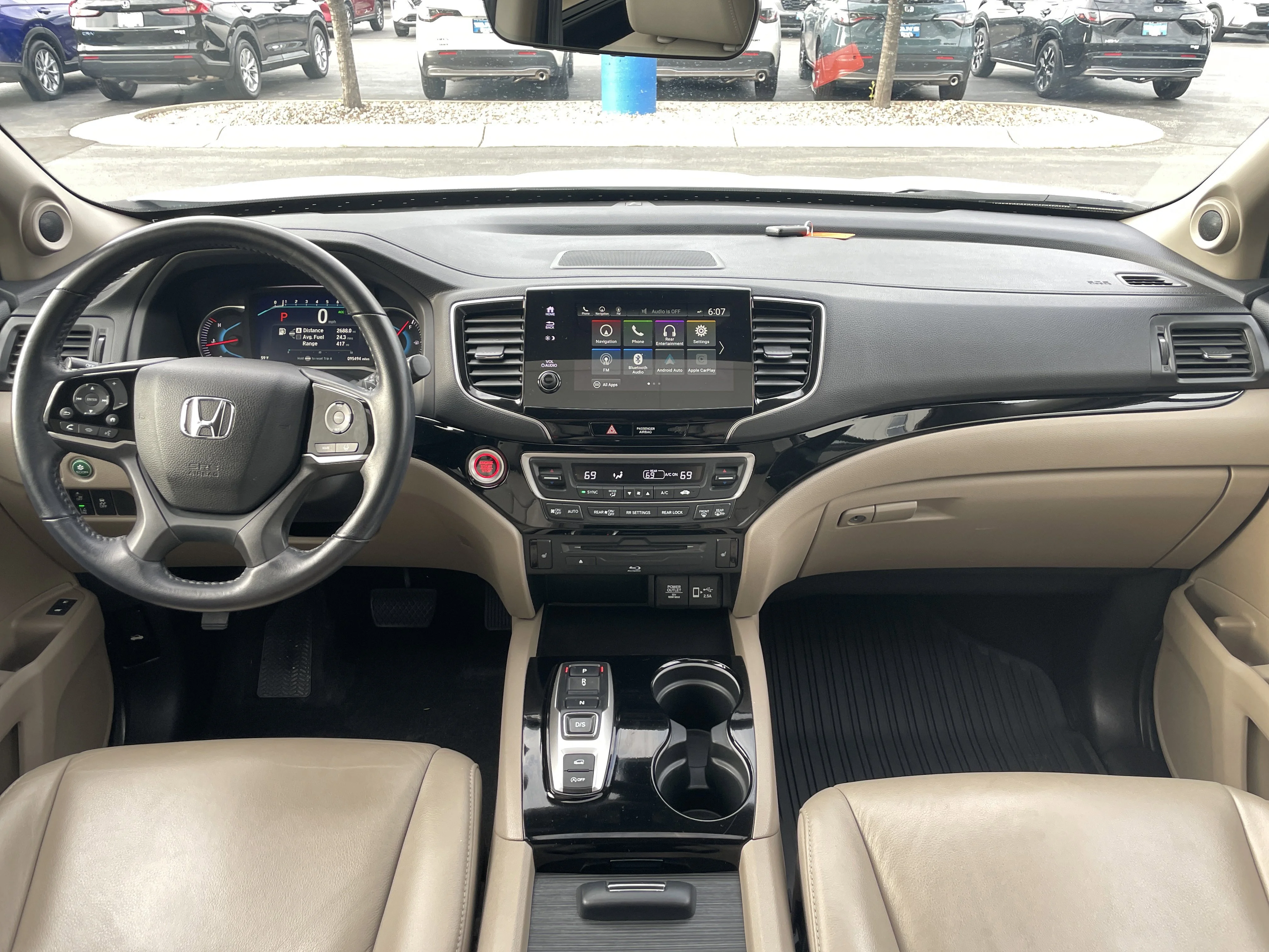 Certified Used 2022 Platinum White Pearl Honda Touring 7-Passenger image 16
