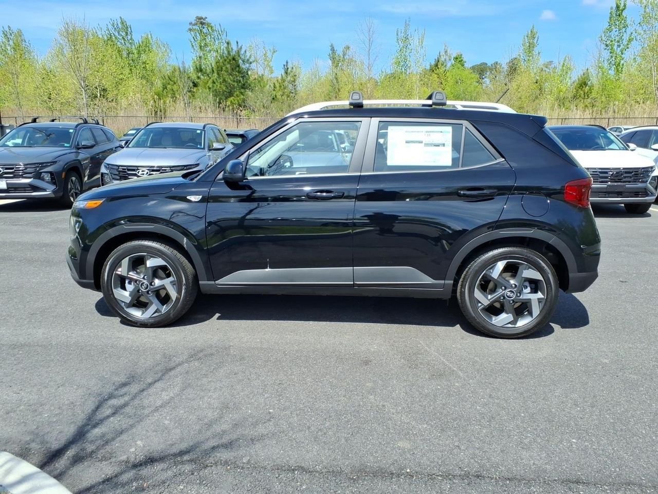 New 2026 Onyx Black Hyundai SEL image 10