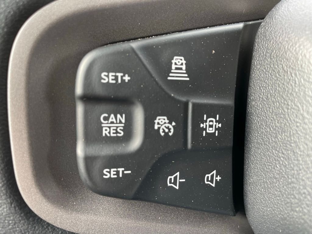 New 2026 Avalanche Gray Ford Outer Banks® image 19
