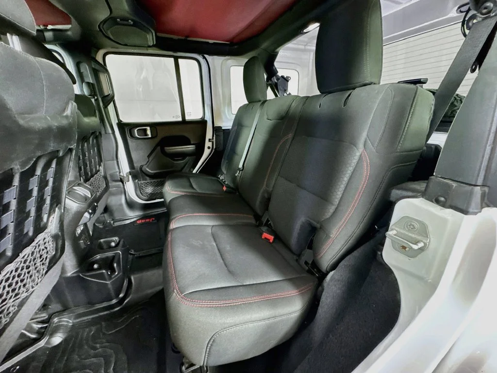 Used 2021 White Jeep Unlimited Rubicon image 30