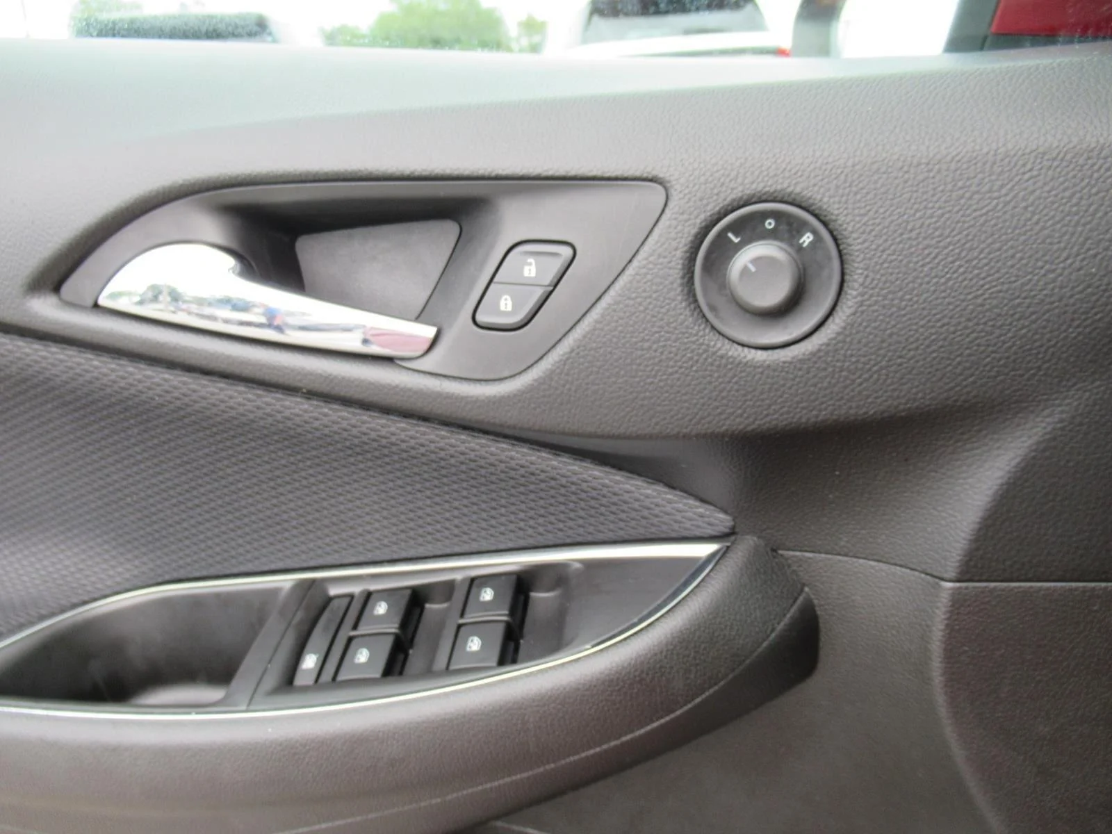 Used 2018 Red Chevrolet LT image 19