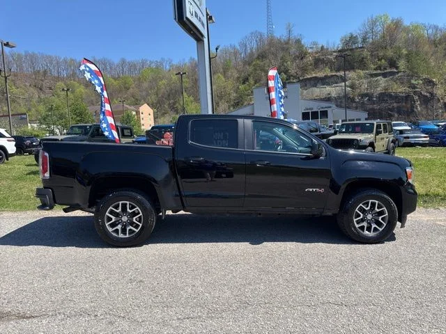 Used 2022 Black GMC AT4 w/Cloth image 2
