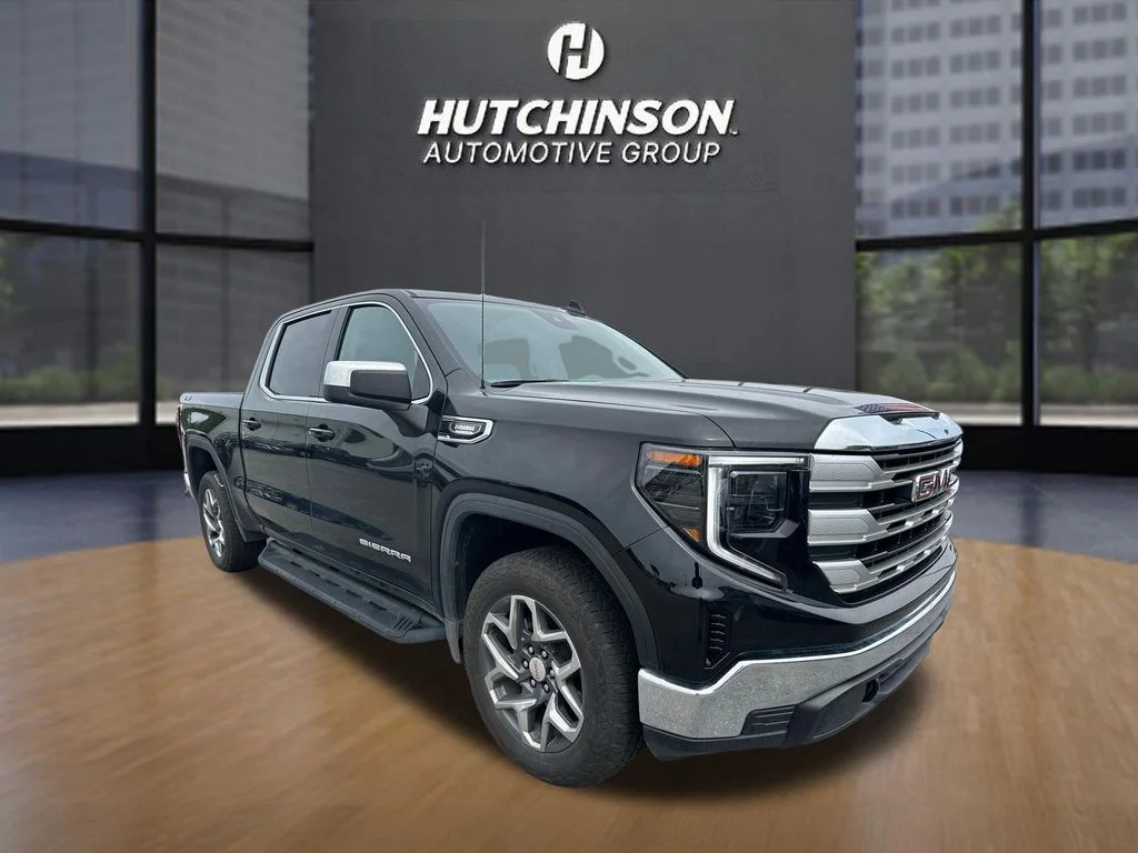 2025 GMC Sierra 4WD Crew Cab Short Box SLE's photo