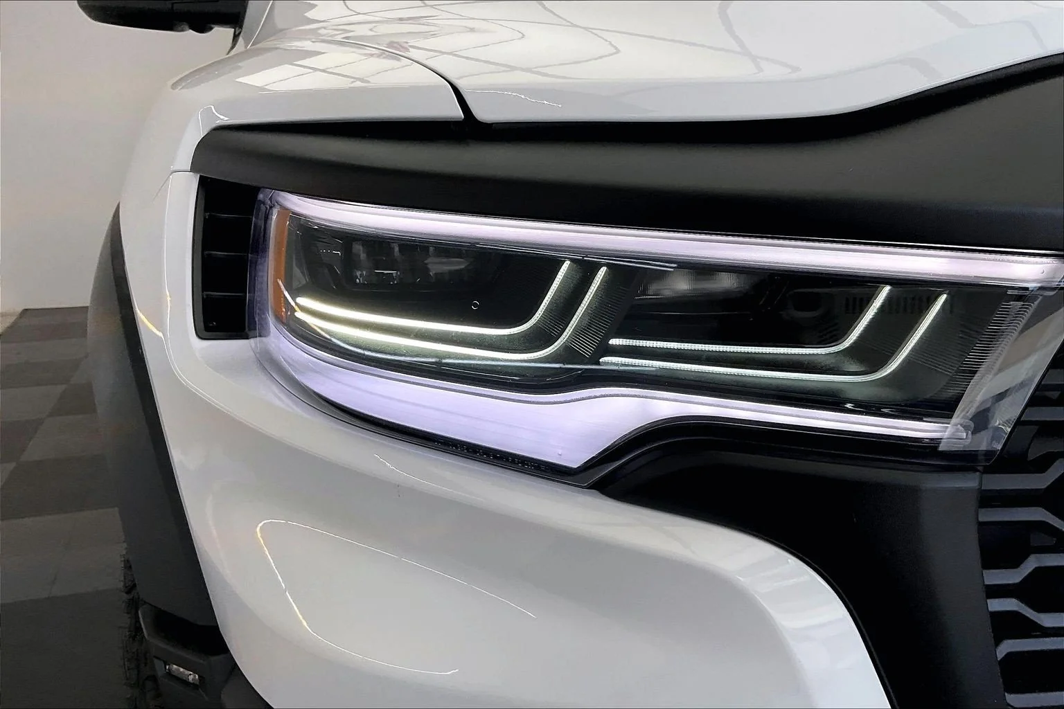 New 2026 PW7 Bright White Clear Coat Ram RHO image 15