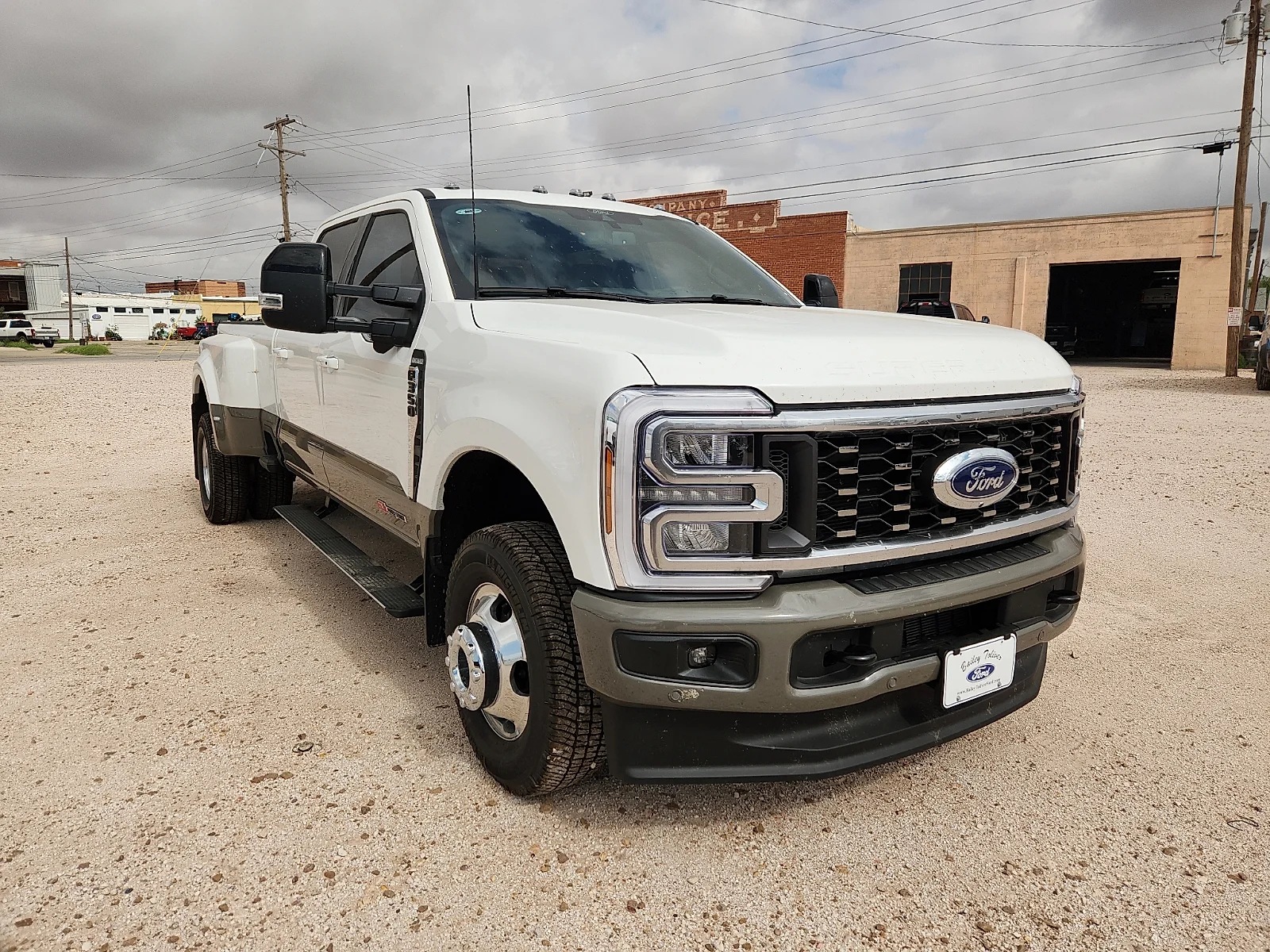 New 2026 Star White Metallic Tri-Coat Ford F-350® King Ranch® image 1