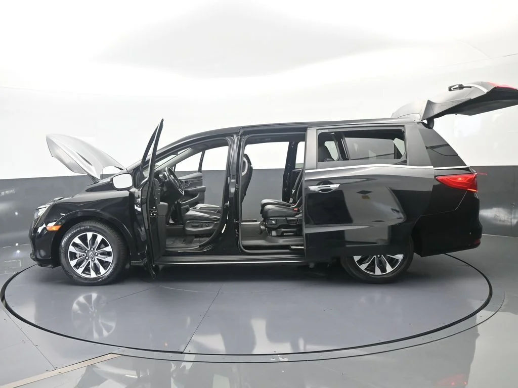 Used 2024 Black Honda EX-L image 73